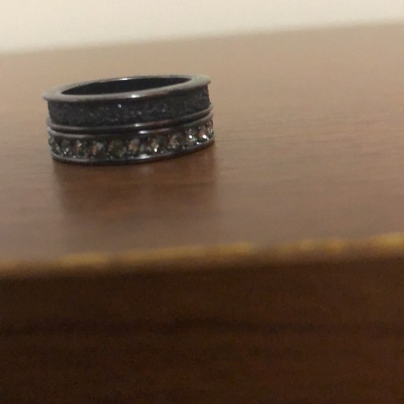 Black/charcoal stackable rings - Picture 3 of 3